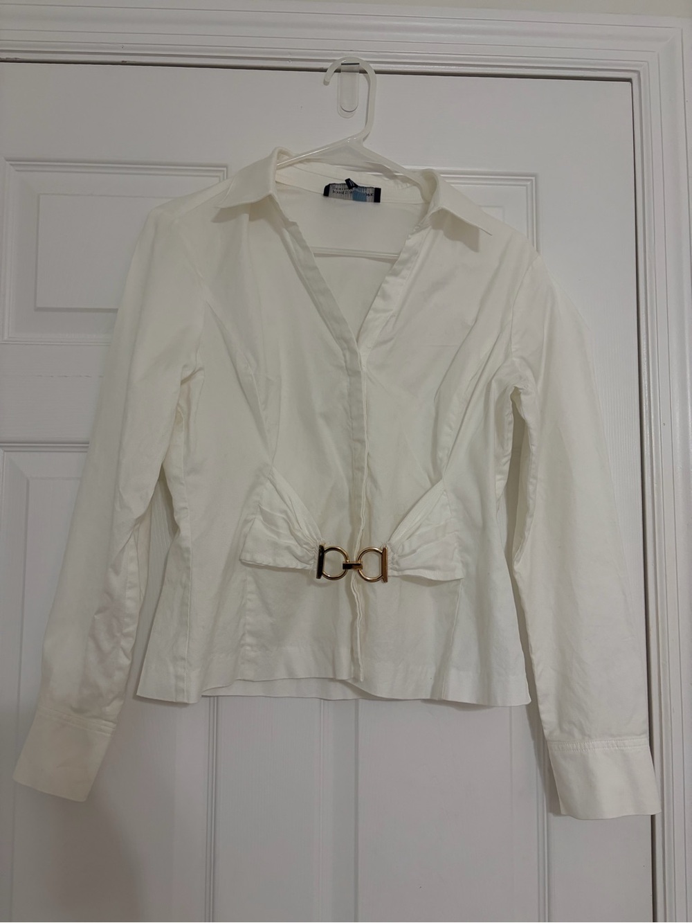 Jones New York White Button-Front Blouse with Gold Buckle